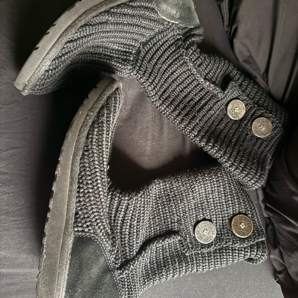 Ugg classic cardi black knit short boots - Picture 9 of 10